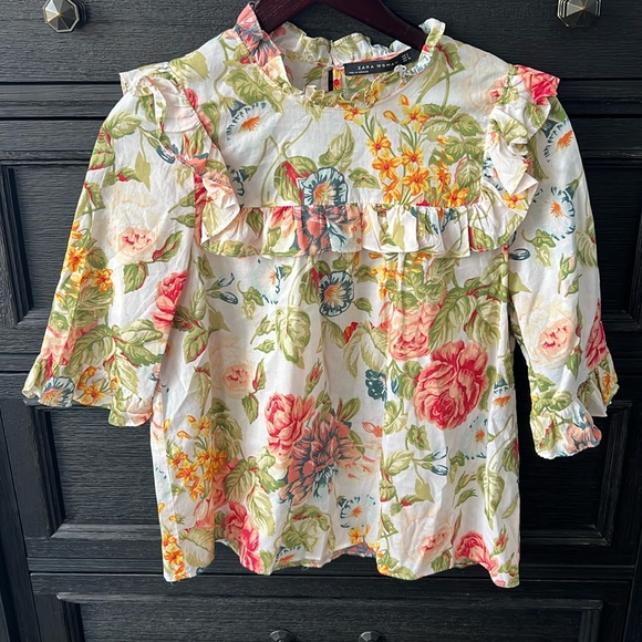 Zara Tops - Zara Woman Top Size Small